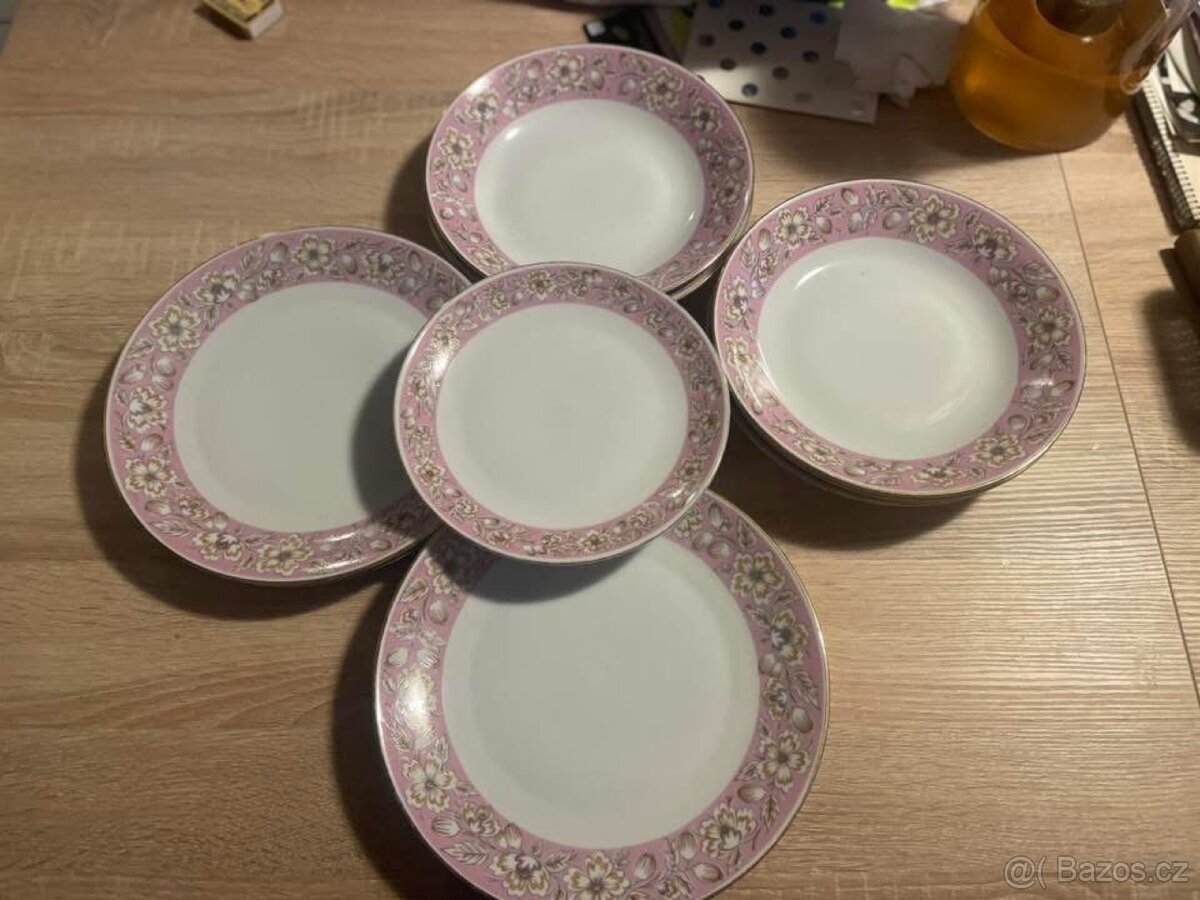 Sada - mix talířů