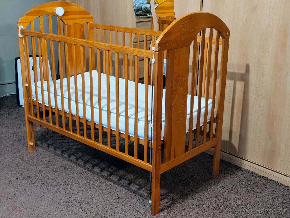 Dětská postýlka s matrací 120x60 cm