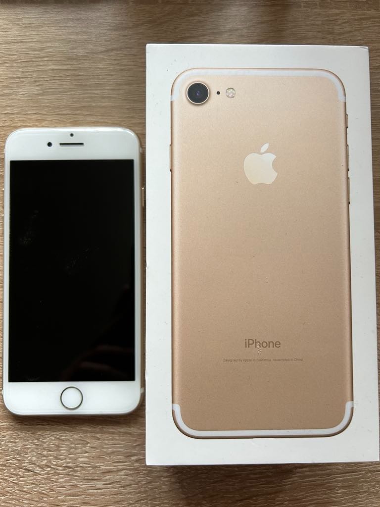 Apple iPhone 7 128 GB, zlatá