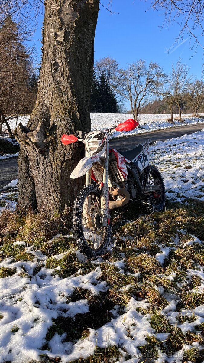 gas gas EC 300