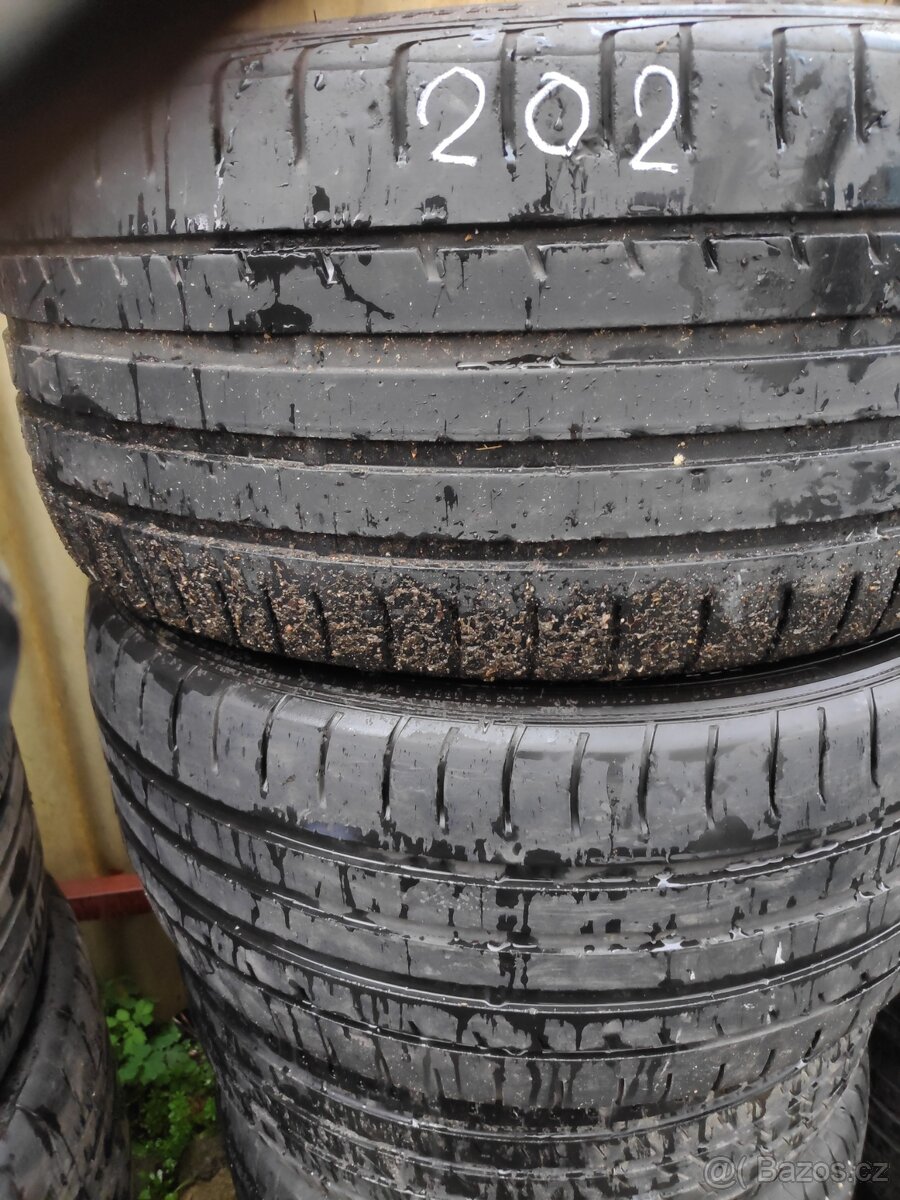 225/40R18 92Y Kelly uhp