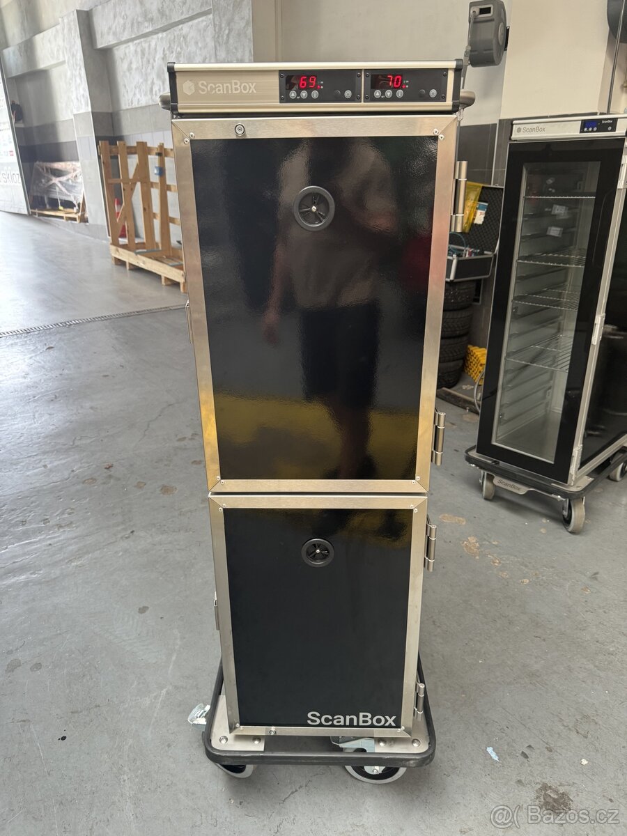 ScanBox Ergo Line Hot vozík vyhřívaný pro přepravu potravin.