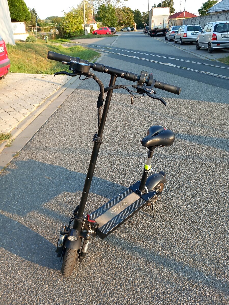 Elektrokoloběžka Janobike T10 -> Zlevněno