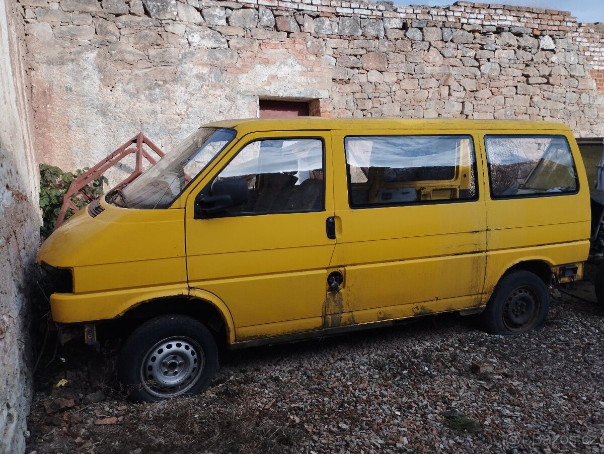 Transporter T4.