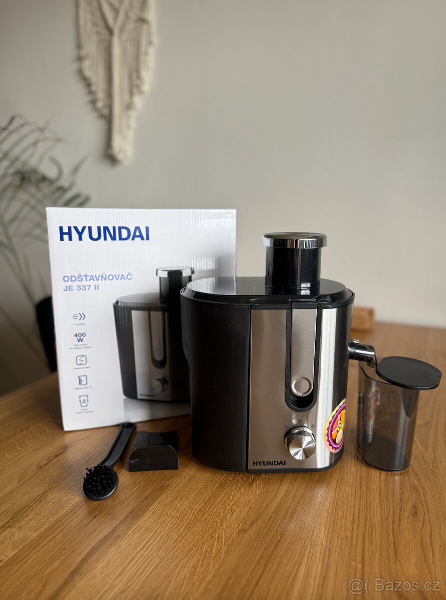 Odšťavňovač Hyundai JE 337ii