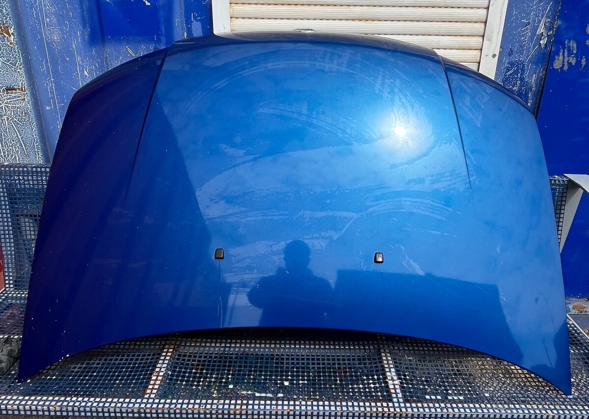 Kapota Fiat Punto