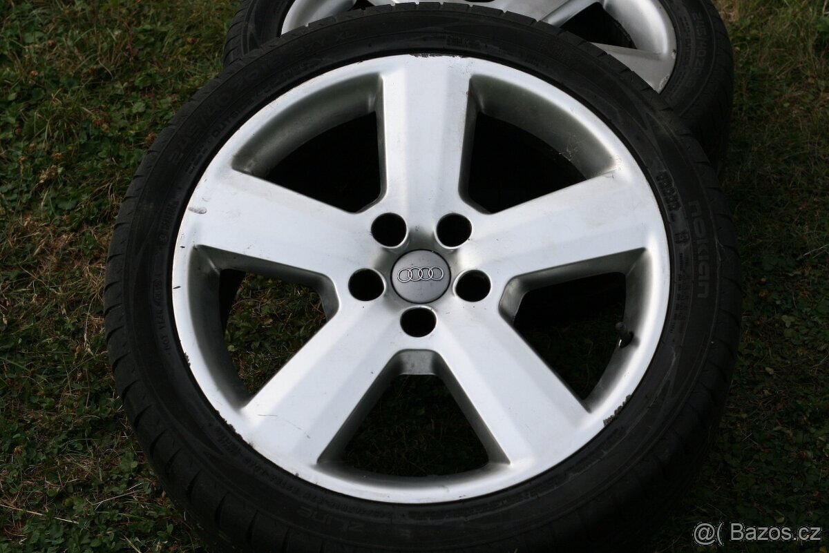 Original R18 ALU disky Audi s obutim Nokian zLine 245/40 R18