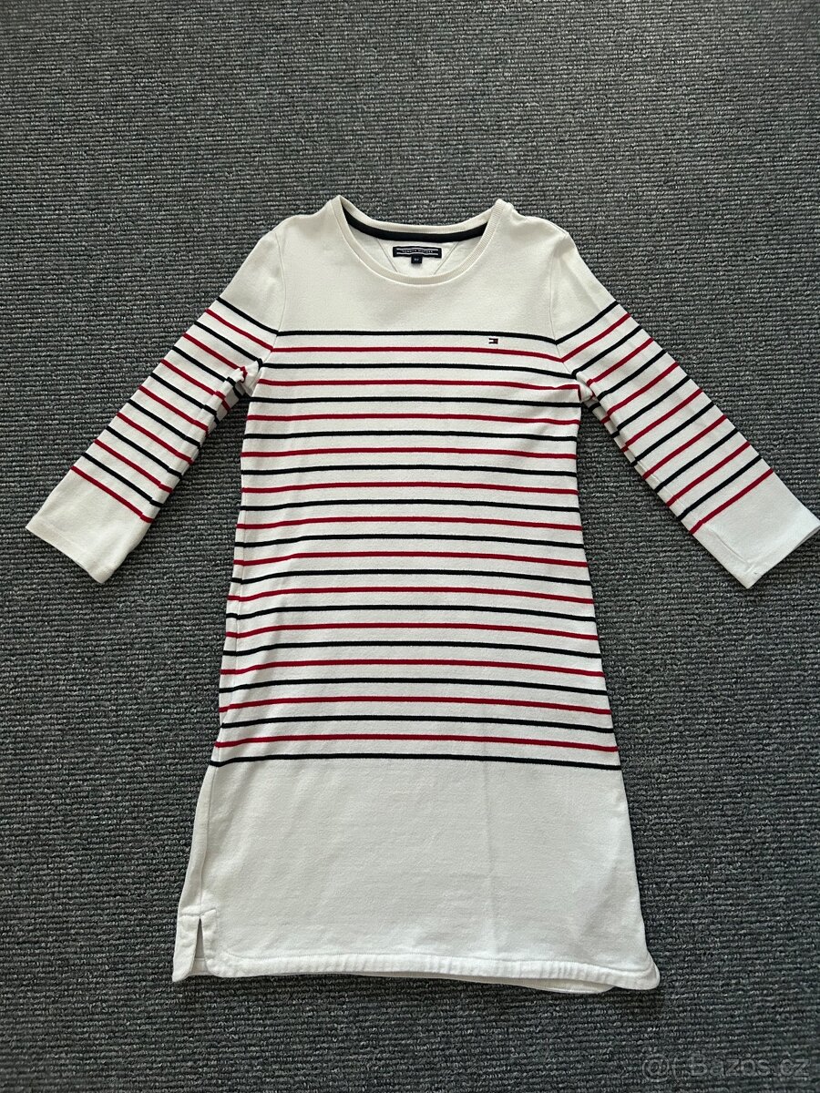 Dívčí úpletové šaty Tommy Hilfiger, vel. 152