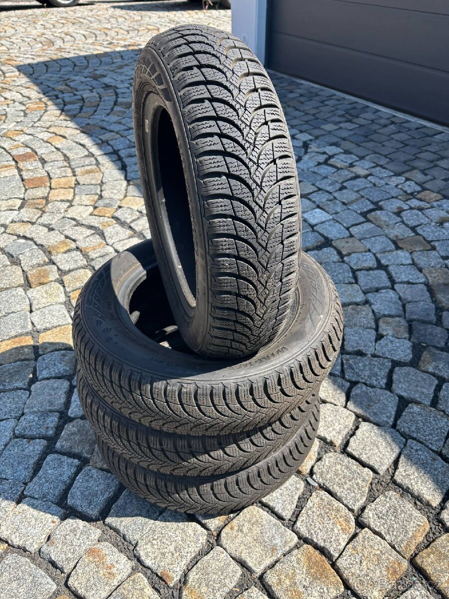 Nexen 145/70 R13 Zimní pneumatiky