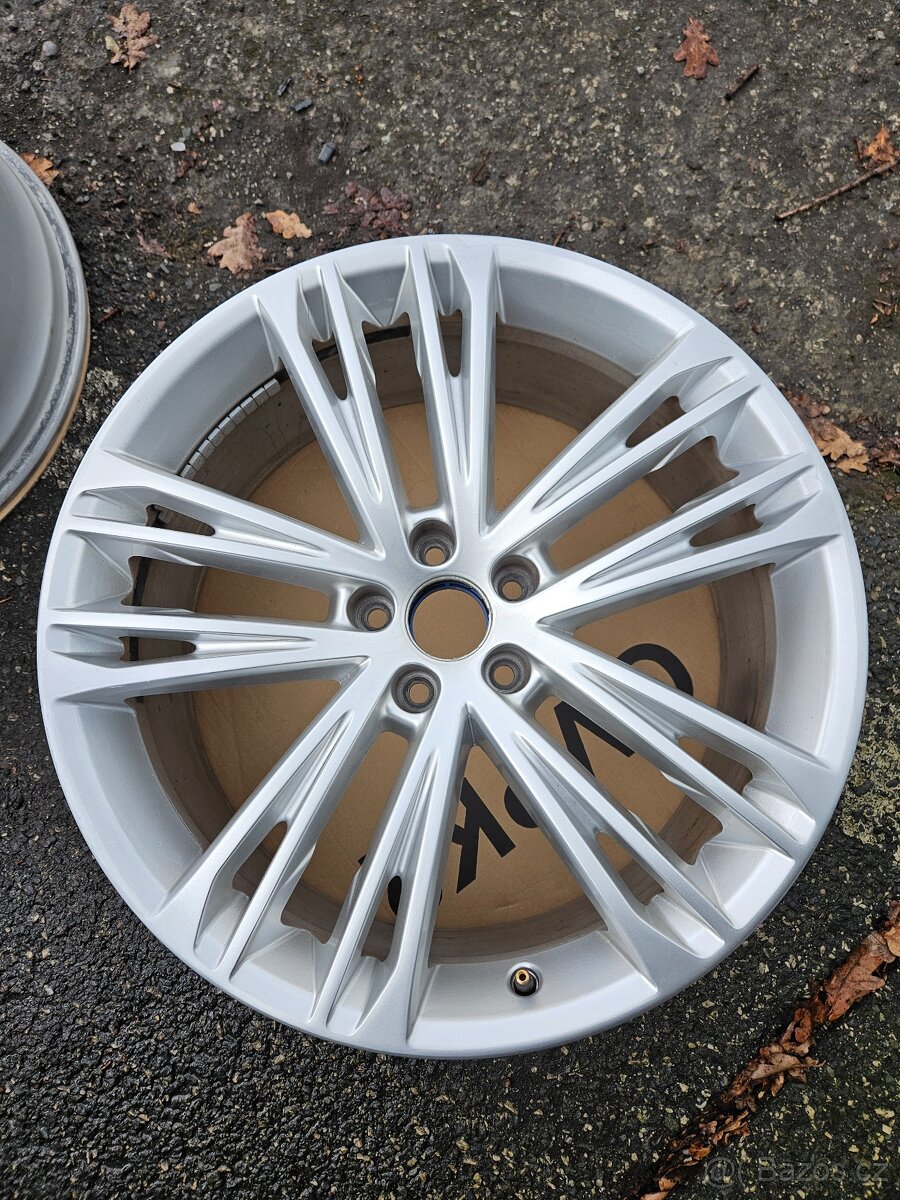 Alu kola Audi A7 8,5x20 ET30