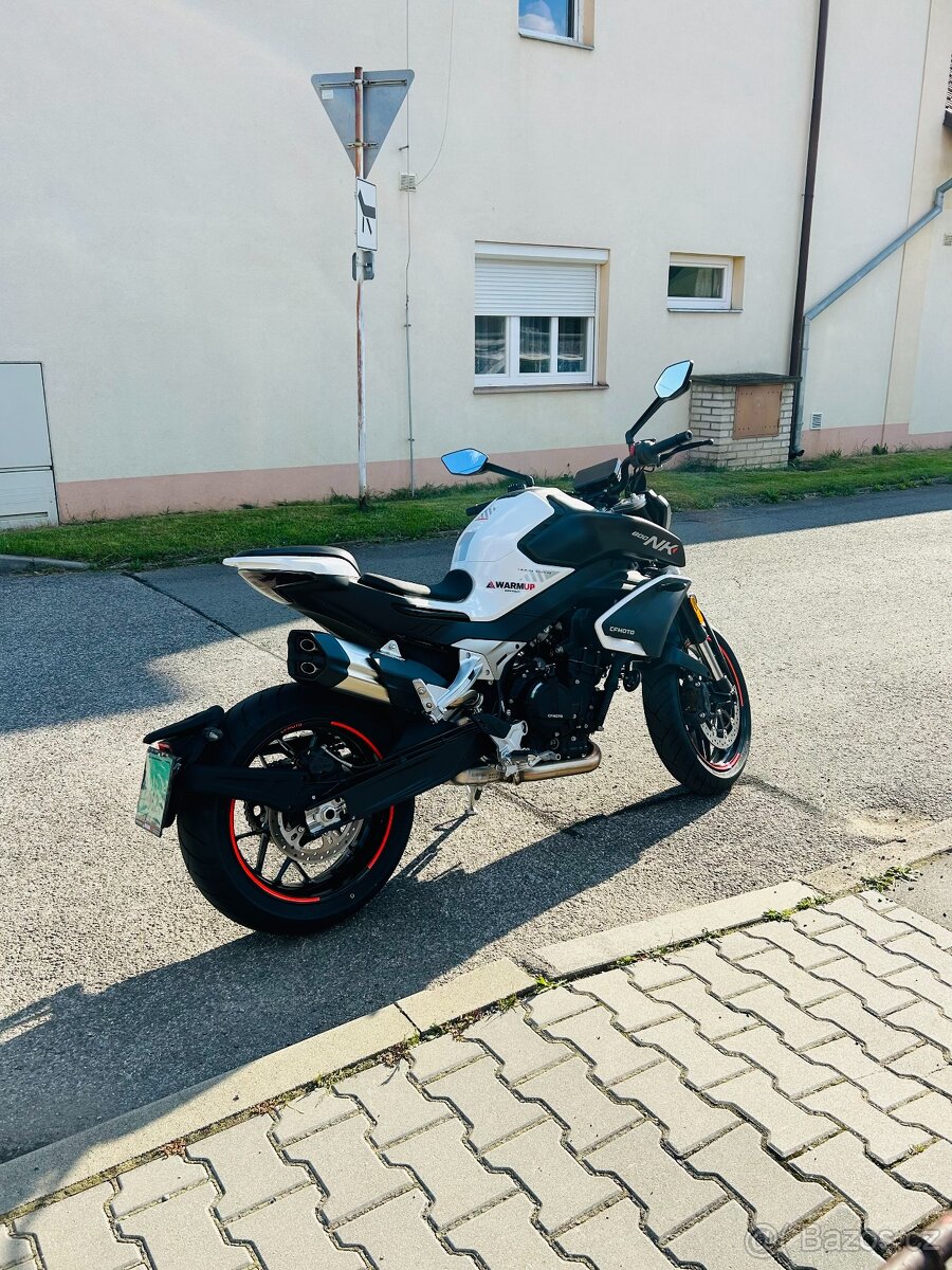 CFMoto 800NK Sport EU5 bílá