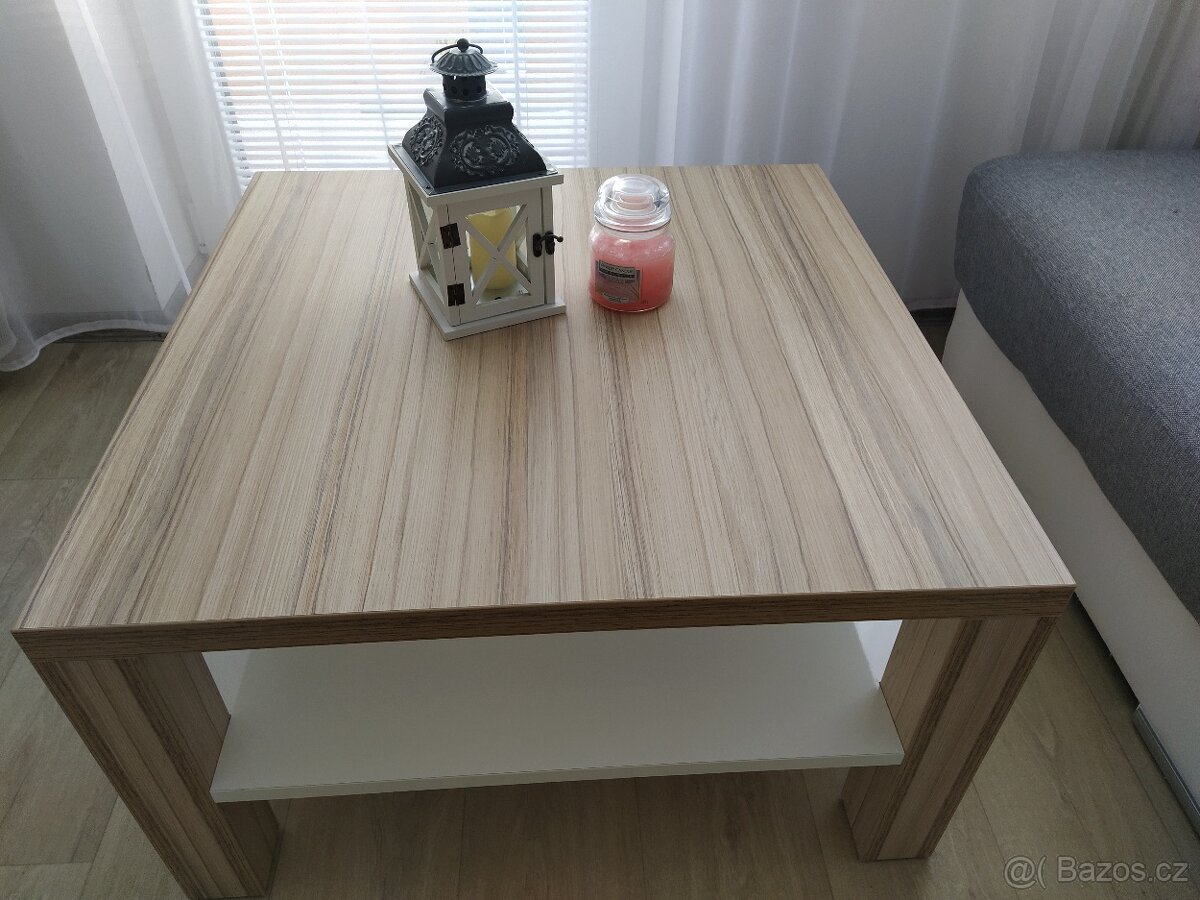 Konferenční stolek