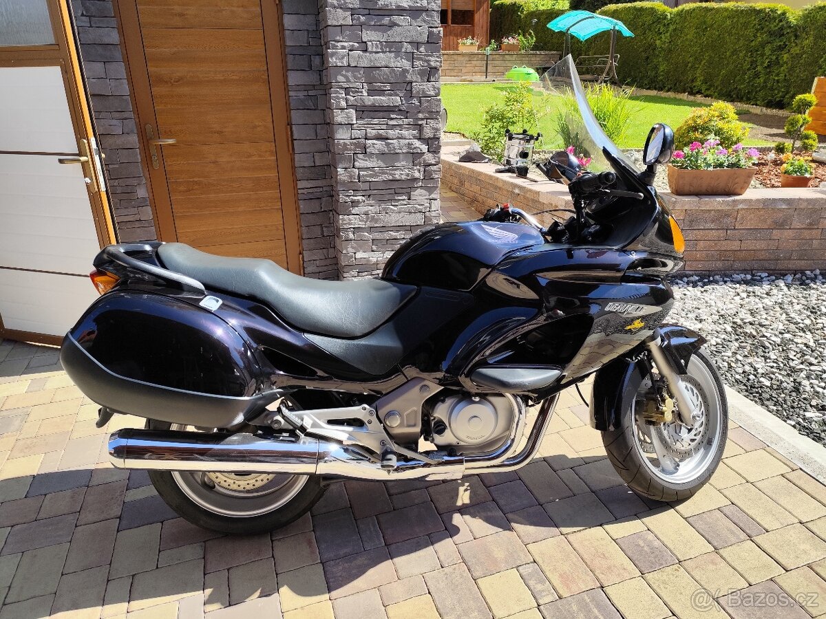 Honda NT650V Deauville