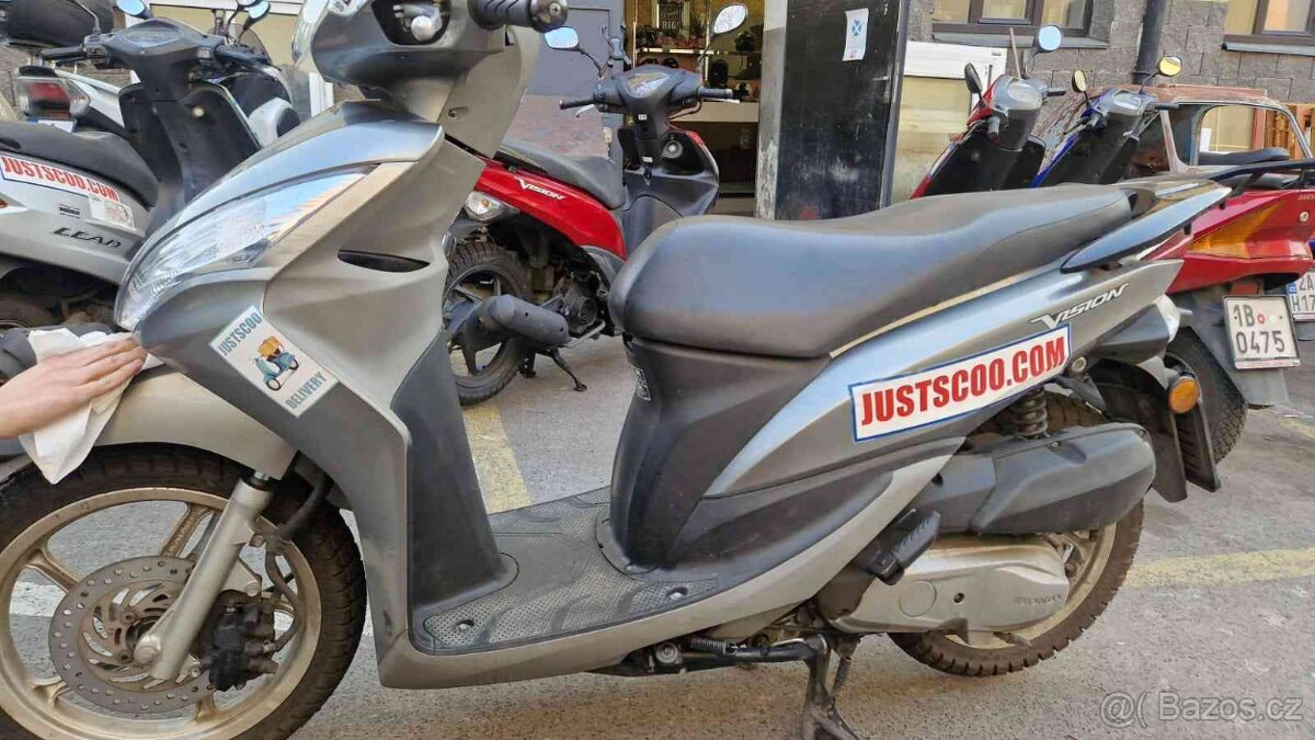 Rozvoz jídla na skútru bez řidičáku (Pronájem skútrů)