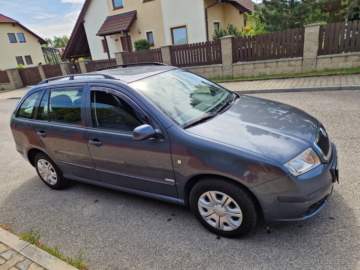 Škoda Fabia 1.2 benzin - nové ČR - po 2 maj.