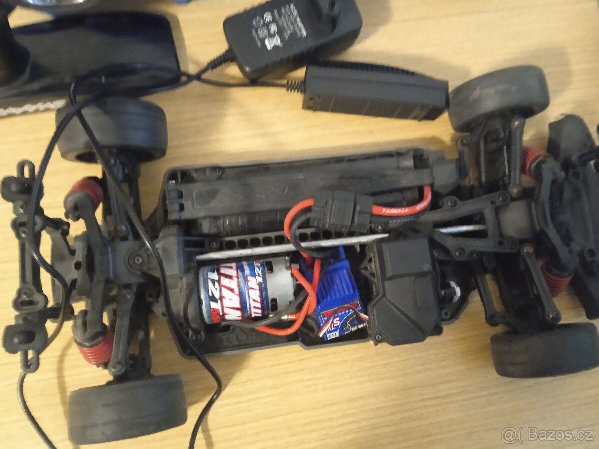 Prodám Traxxas mustang
