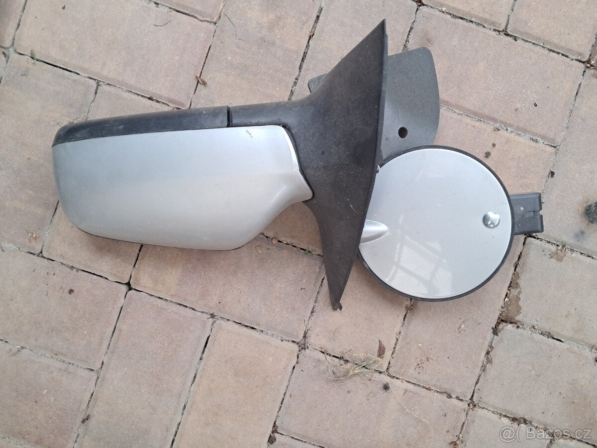 Opel Astra 2000 zrcátko