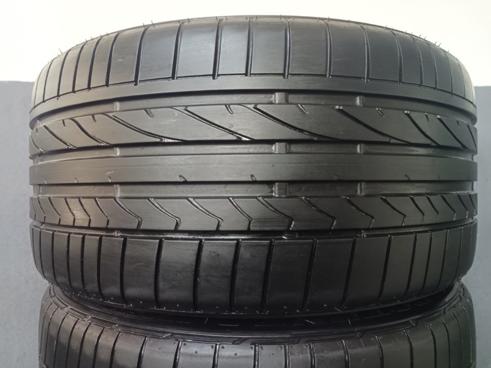 255/40 R17 BRIDGESTONE (1213)