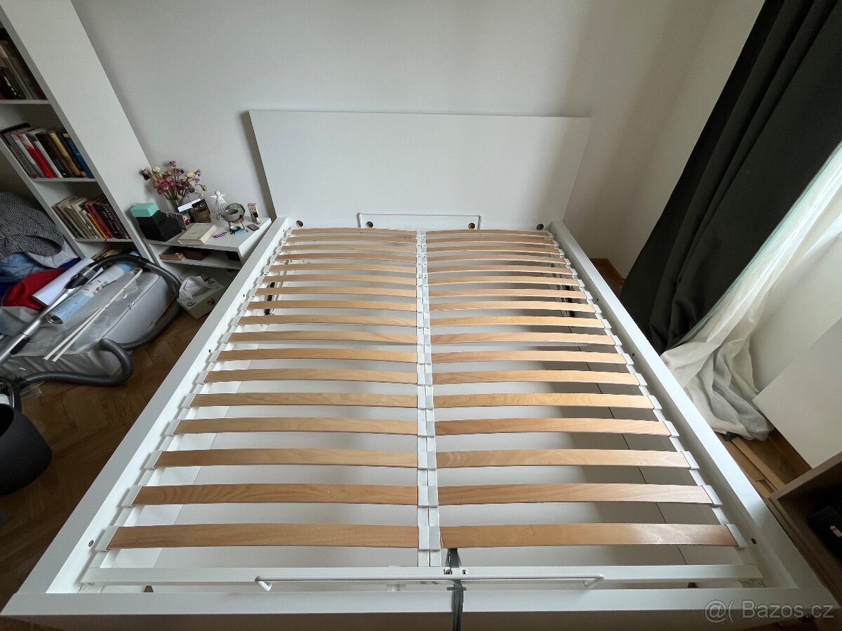 Postel IKEA Malm 180x200 s úložným prostorem