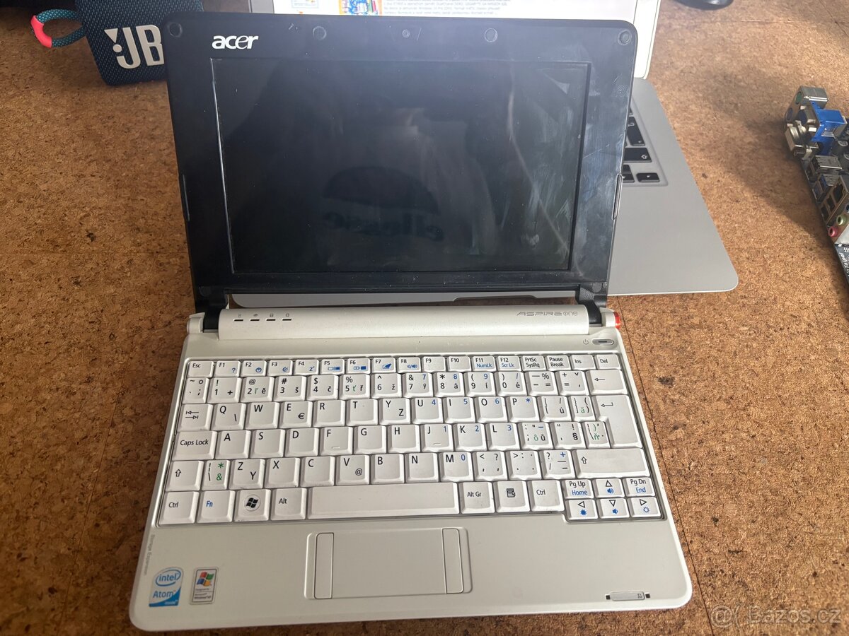 Acer aspire one ZG5