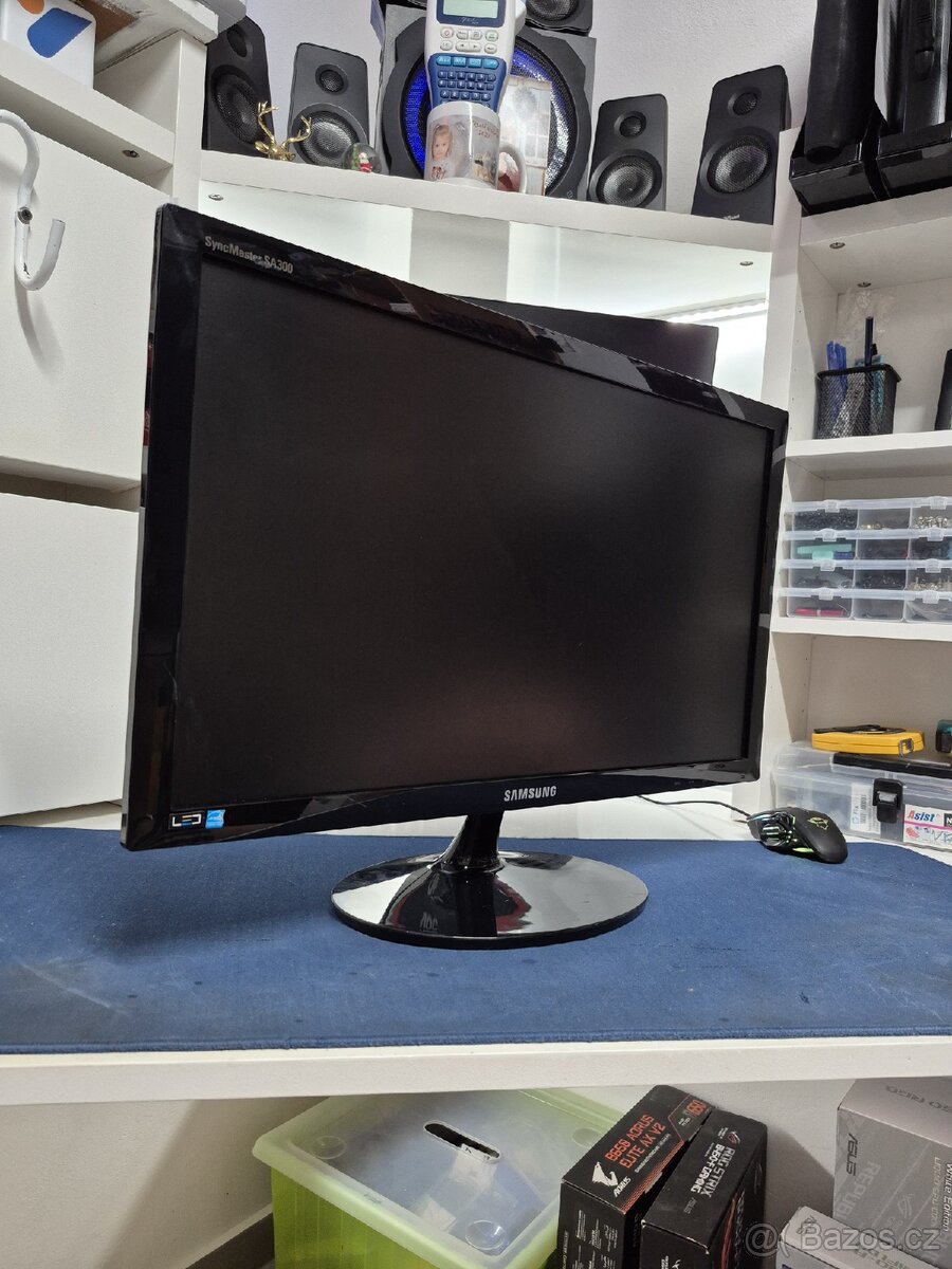monitor 23.6" Samsung S24A300BL TOP