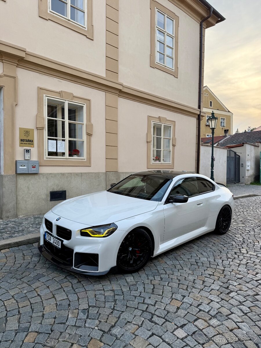 BMW M2 G87 8AT Track ČR DPH Full Carbon Sedačky Záruka