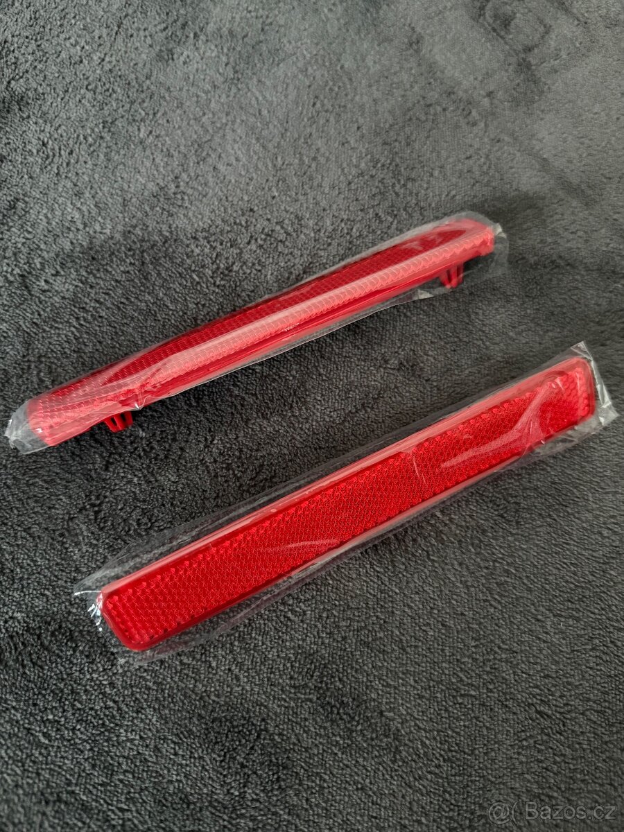 Zadní odrazky VW T5 2003-2011