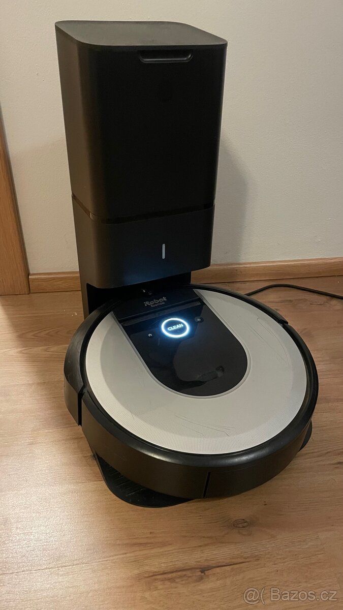 iRobota Roomba i7+
