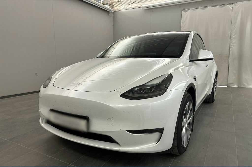 Tesla Model Y MY23, Long Range AWD, Berlin, DPH