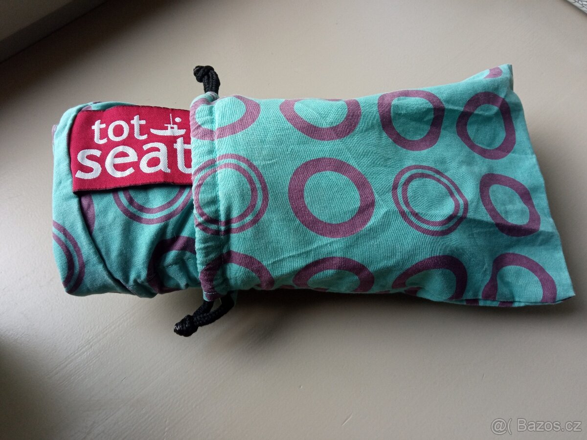 Látková jídelní cestovní židle Tot seat