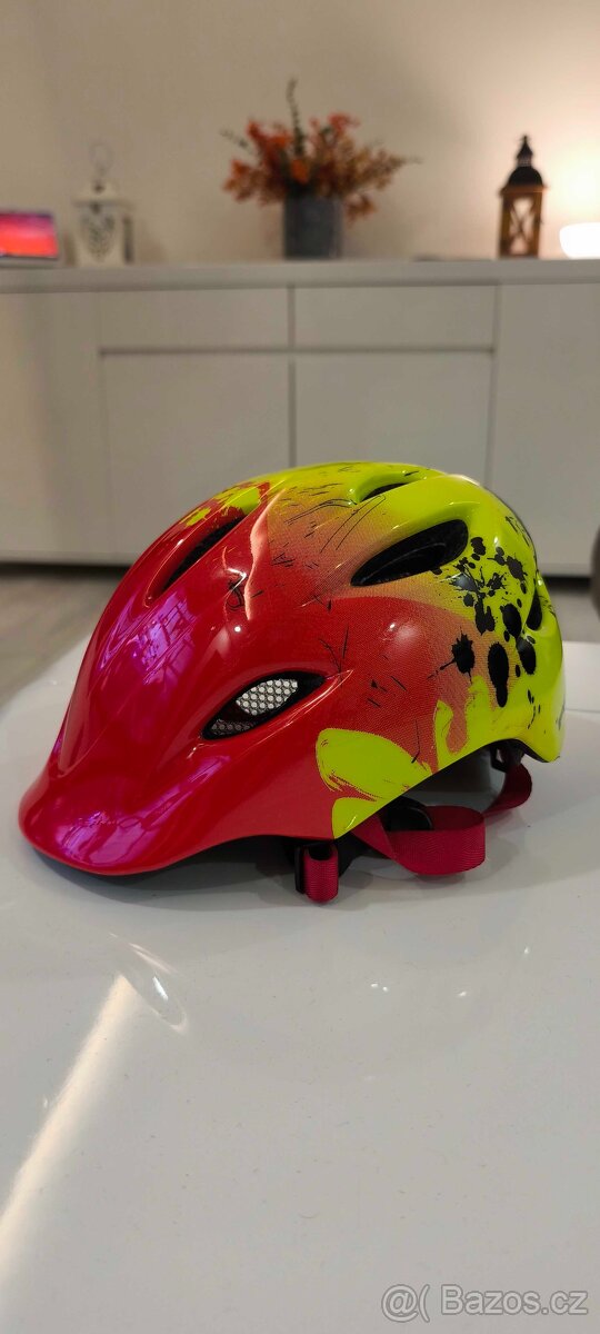 Dětská přilba, velikost 48-52 cm