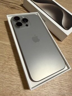 iPhone 15 Pro Max 256GB přírodní titan, top stav