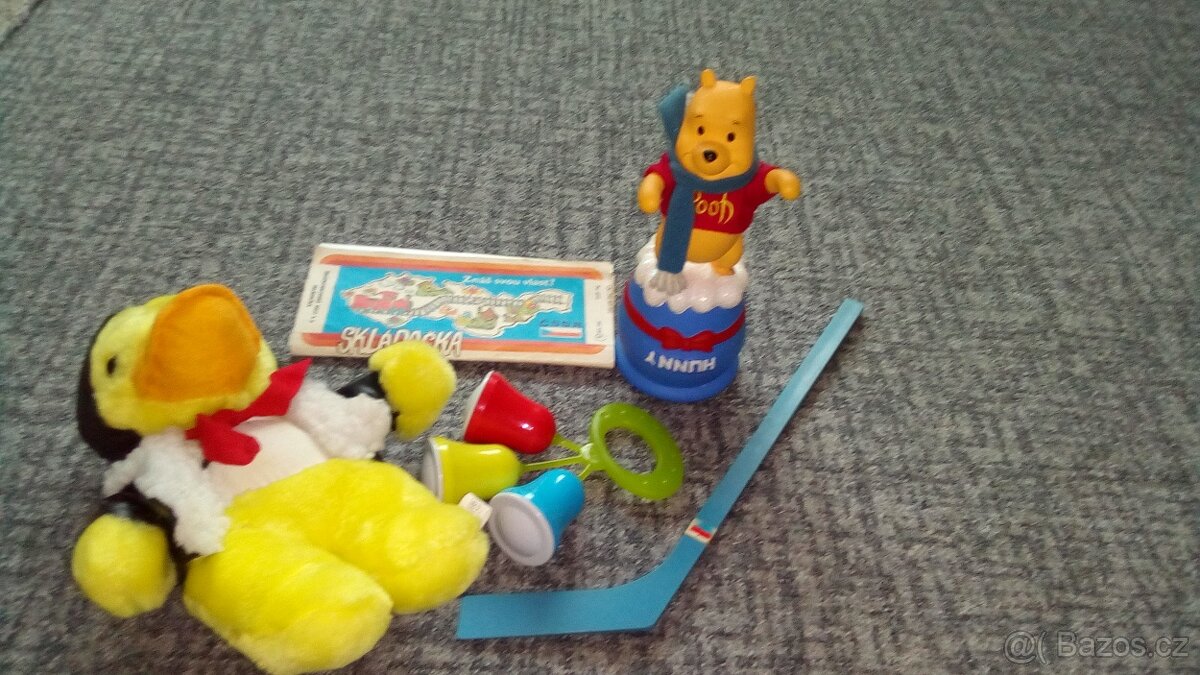 Staré hračky, cena celkem.