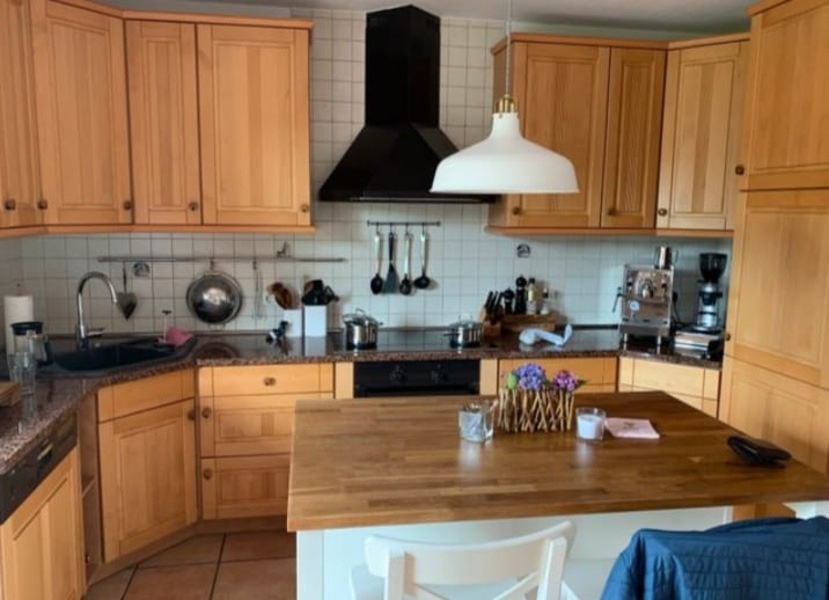 Krásná kuchyně borovice masiv, se spotřebiči,5807