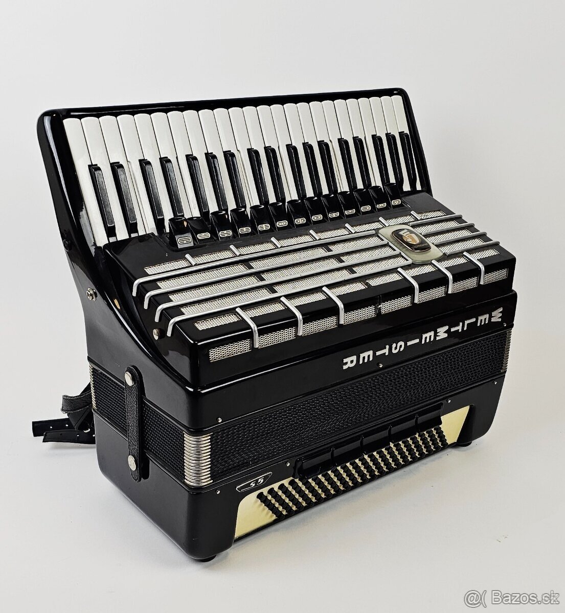Špičkový akordeon weltmeister S5 novší model amano hlasy