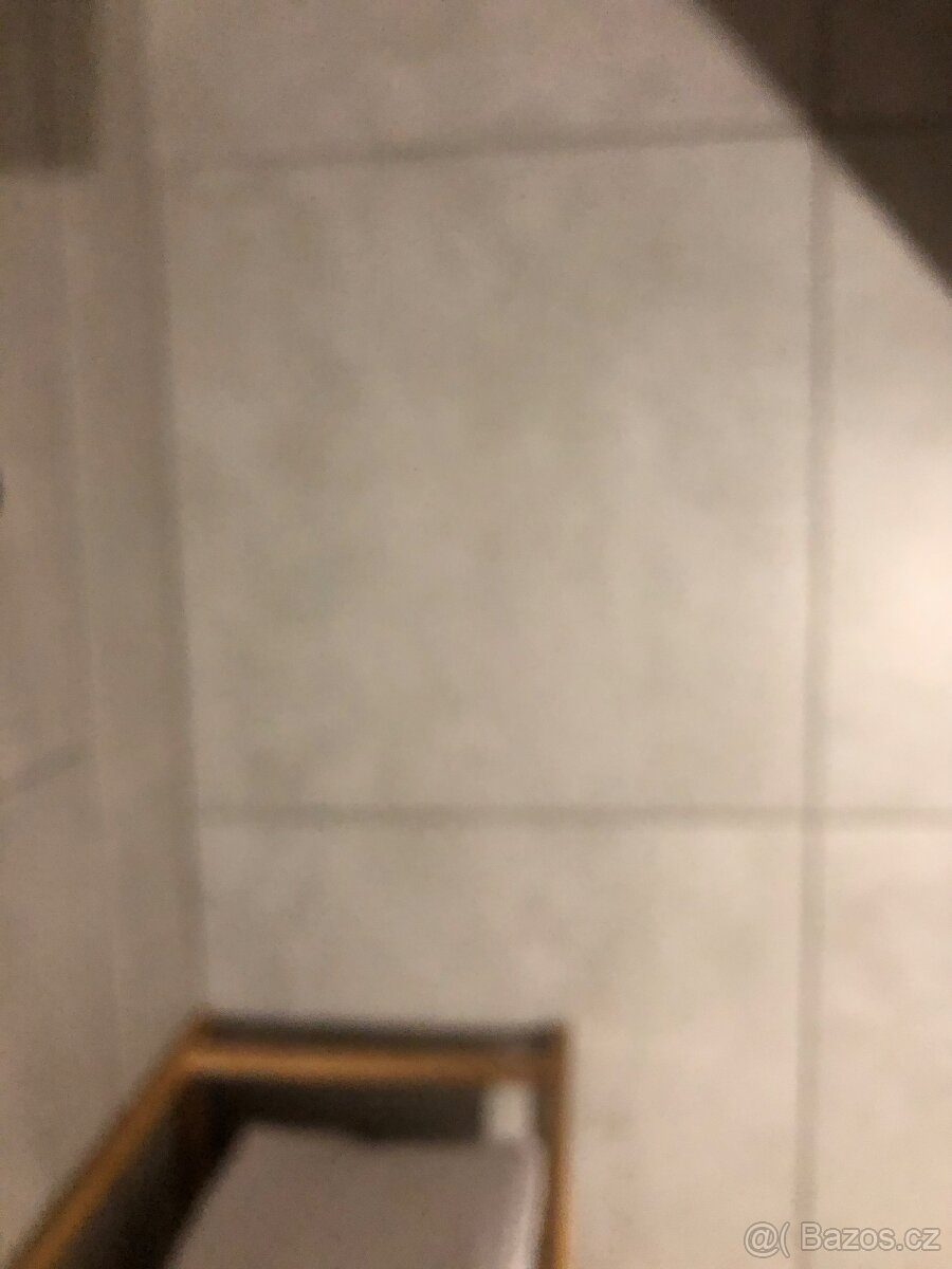 Velkoformátové dlažba