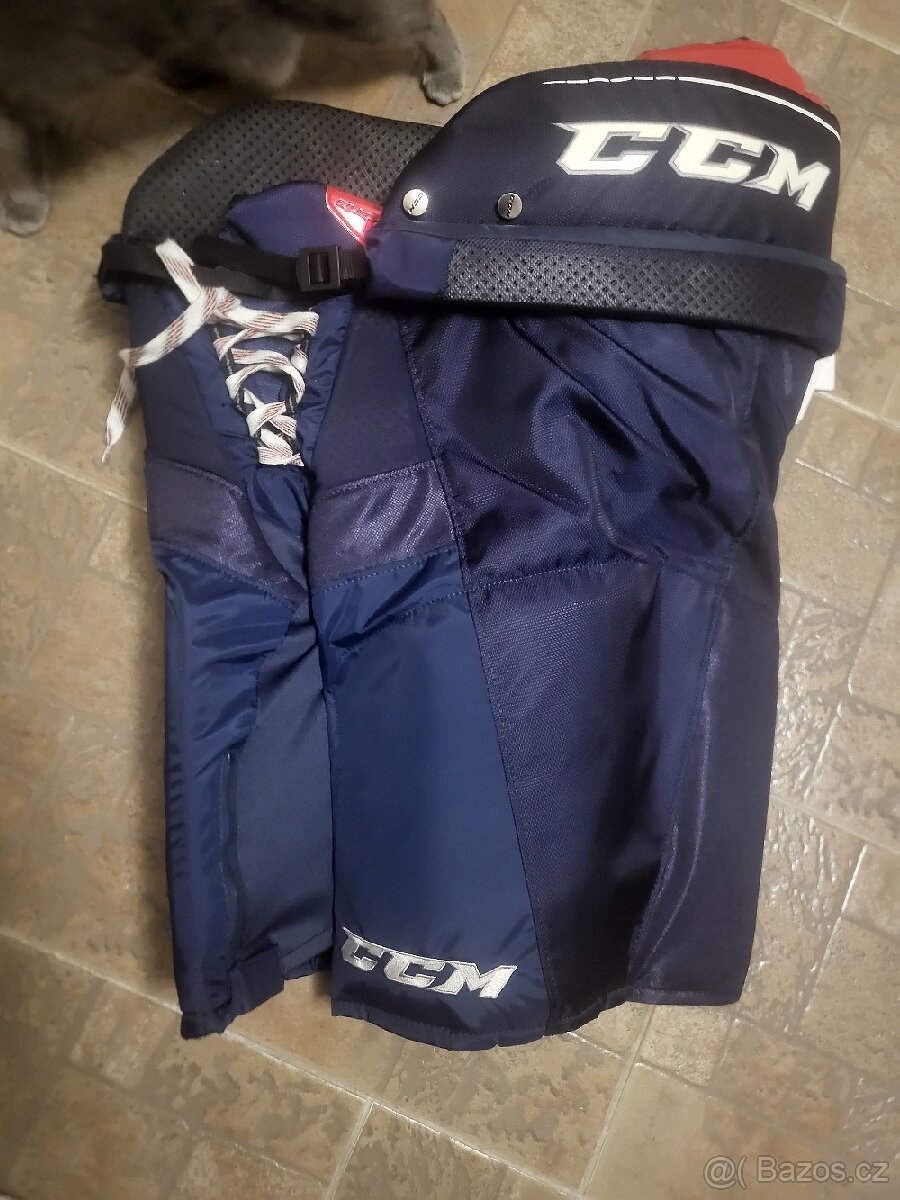Hokejové  kalhoty CCM XL  NOVÉ