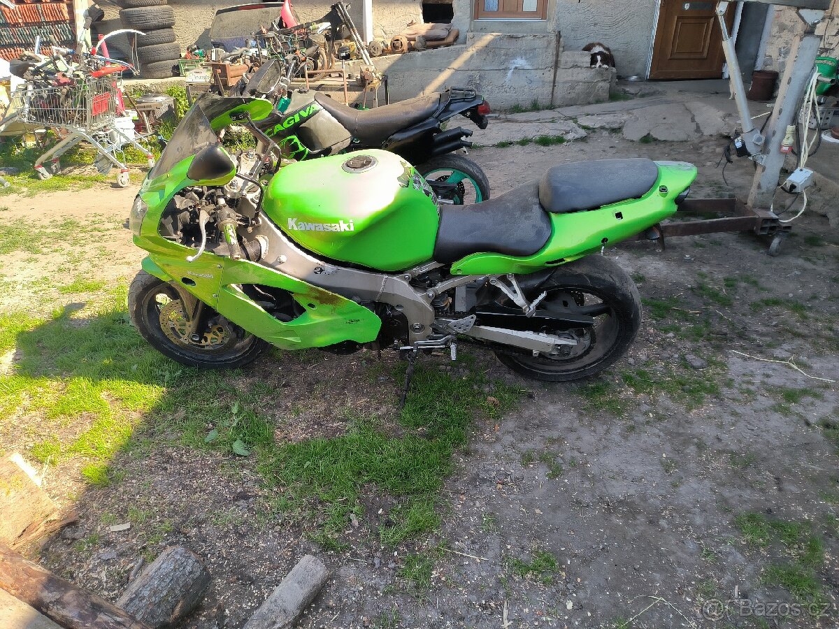 Kawasaki zx9r