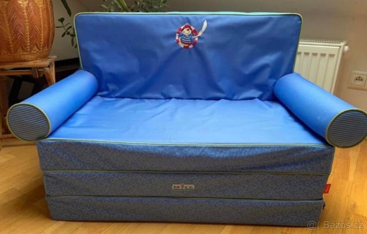 DĚTSKÁ CHLAPECKÁ SEDAČKA A DVA SEDÁKY (KOMPLET)