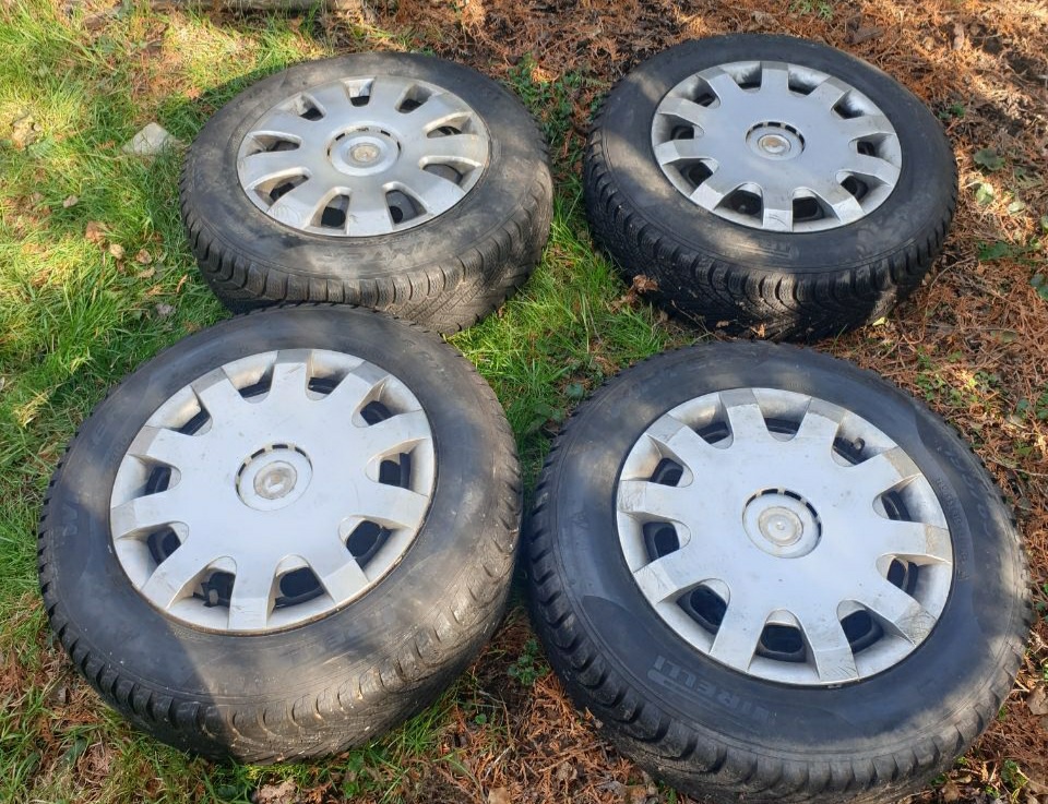 Prodám zimní kola PIRELLI 195/65 R15 – 5x100