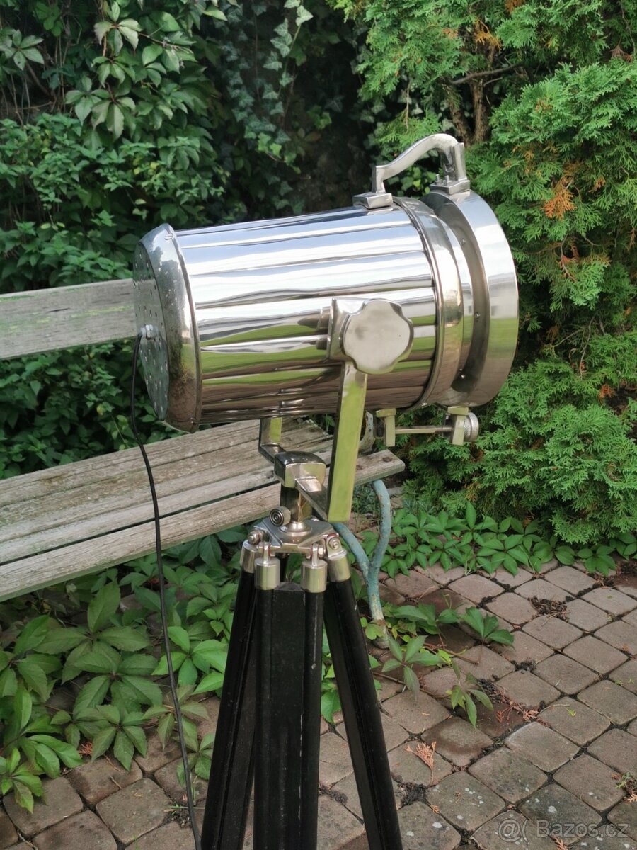 Retro lampa REFLEKTOR