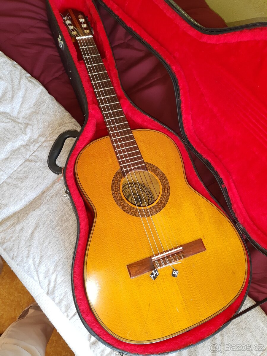 Klasická kytara Schneider r.v.1973