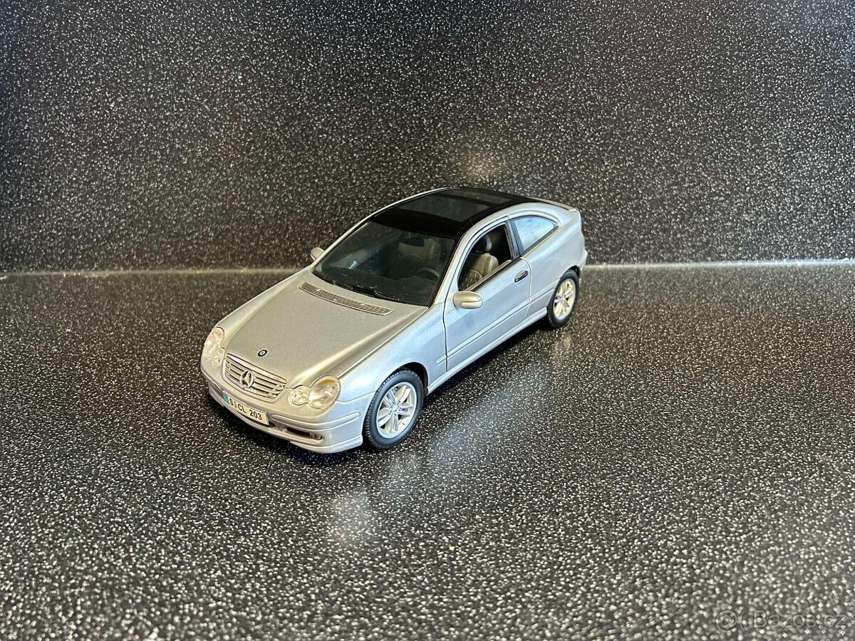 Mercedes Benz C-Class Sportcoupe CL203 1:18
