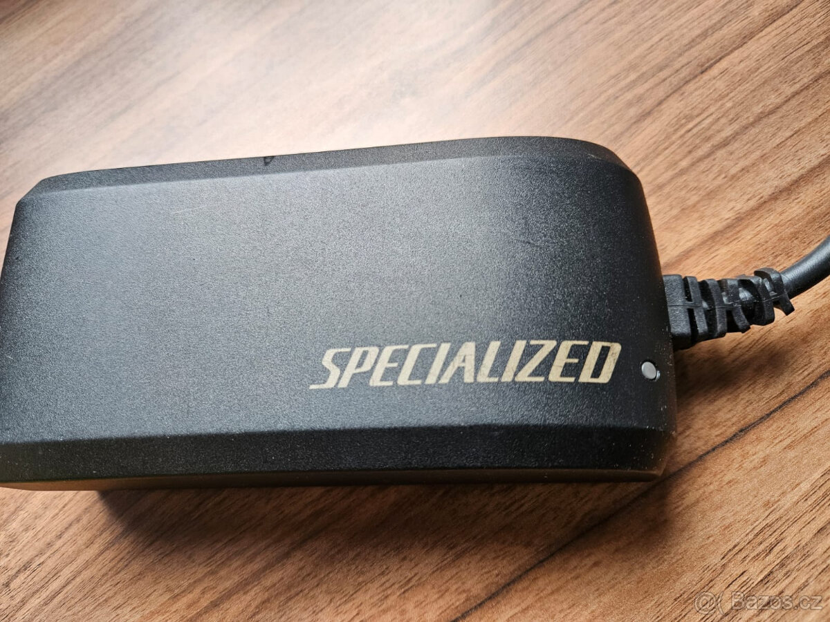 Nabíječka Specialized