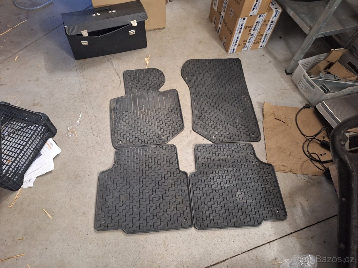 Bmw e36 gumove koberecky original