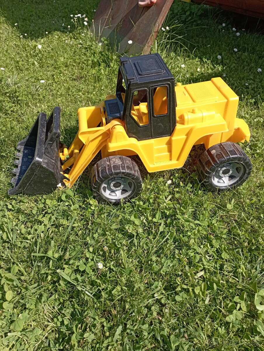 Hračky na zahradu Rezervace