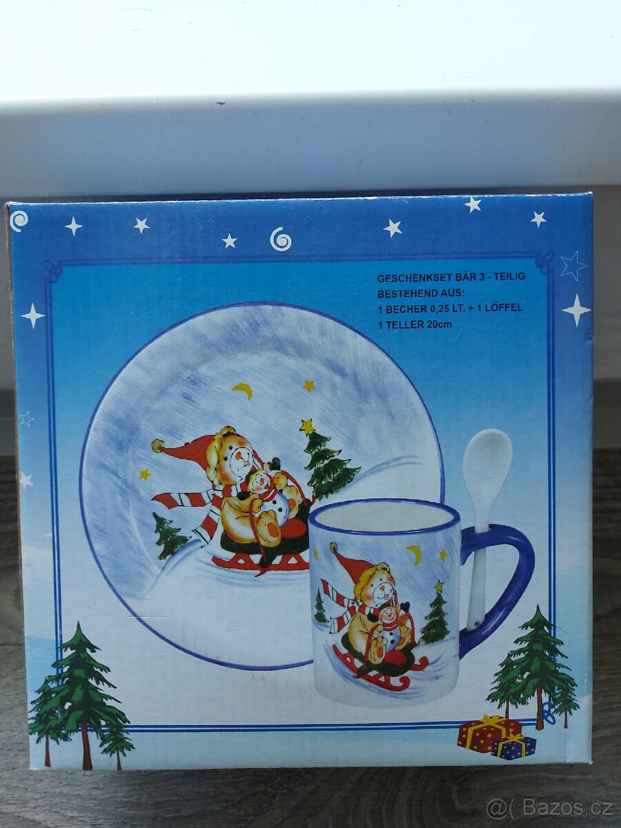 Sada tanier, salka a lyzicka