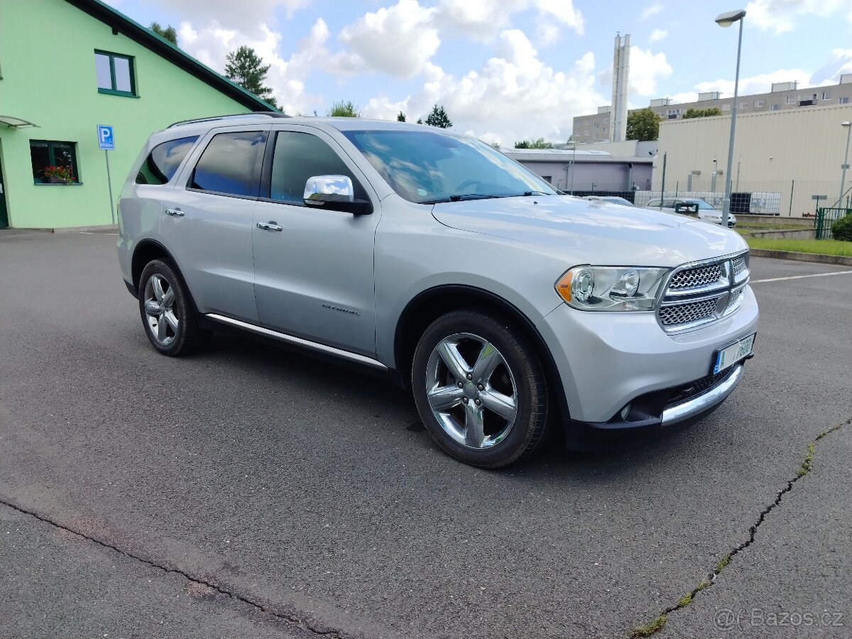 Dodge Durango Citadel, 5.7 HEMI, 7-mi místné
