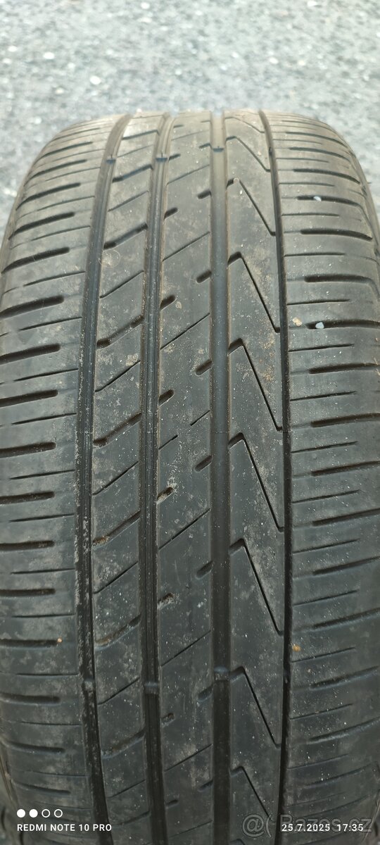 235/50 R19 Letní