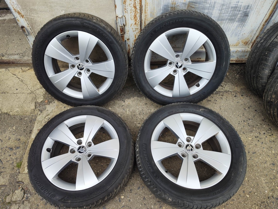 17"zimní alu sada Triton 5x112 origo Škoda Superb 3 Passat 